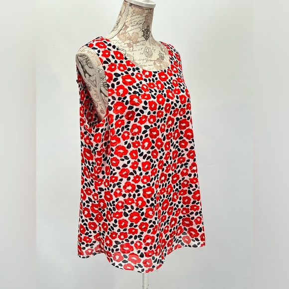 CABI Red, white & navy Flipside Floral ruffle back tank size L - Picture 7 of 13